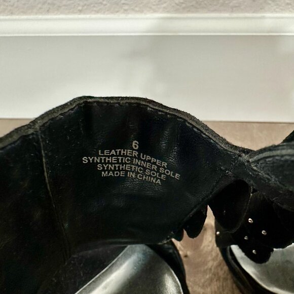 BCBG Generation Black Ruffle Frilly Stilettos - Picture 4 of 5